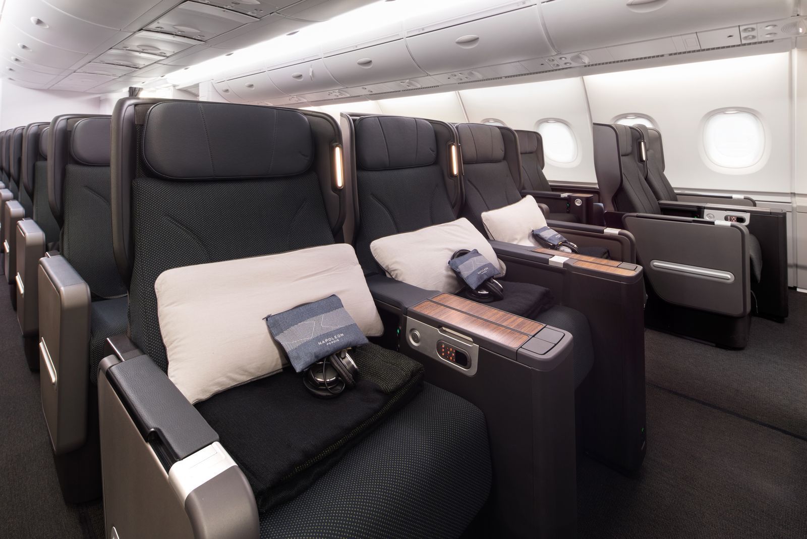 Qantas A380 Premium Economy 1.jpg